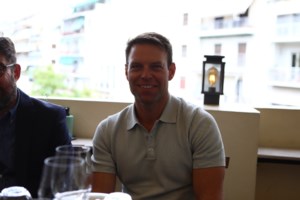 Στέφανος Κασσελάκης: Το coming out, η γνωριμία με τον σύντροφό του και το όνειρο για παιδί με παρένθετη μητέρα - εικόνα 5