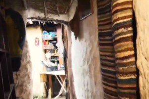 Κορινθία: Προσήχθη ο πατέρας της οικογένειας "Παλαιοχριστιανών" μετά από έφοδο της ΕΛΑΣ - Άφαντα τα παιδιά με τη μητέρα