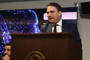 Κριτική Ανδρουλάκη σε ΝΔ αλλά και Καμμένο: Σοκαριστικό ότι είχαμε υπουργό Εθνικής Άμυνας που είχε σχέσεις με τον υπόκοσμο - εικόνα 2