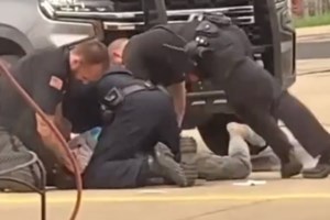 ΗΠΑ: Βίντεο σοκ από τη βάναυση κακοποίηση αφροαμερικανού κρατούμενου από αστυνομικούς - Ξυλοκοπήθηκε μέχρι θανάτου - εικόνα 2