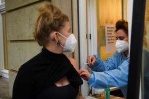 Νέος υπουργός Υγείας της Γερμανίας ο επιδημιολόγος Καρλ Λάουερμπαχ