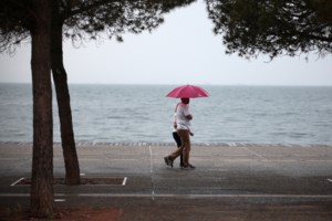 Έκτακτο δελτίο επιδείνωσης του καιρού: Έρχονται ισχυρές βροχές και καταιγίδες από το απόγευμα