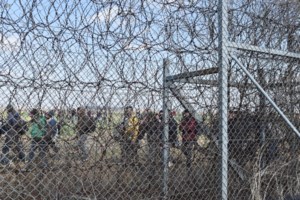 Τάκης Θεοδωρικάκος: Επίθεση με μπογιές και πέτρες στο πολιτικό γραφείο του