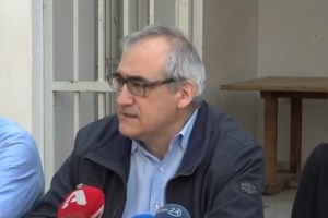 Guardian για το "κράτος εν κράτει" της Μυκόνου: "Βία στην Ελλάδα κατά των προσπαθειών διατήρησης της αρχαίας κληρονομιάς"