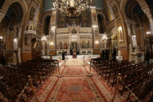 Αυτό είναι το σχέδιο της ΕΛΑΣ για τα Θεοφάνεια: Ήπια αστυνόμευση στους ναούς και ηχητικά μηνύματα από τα περιπολικά