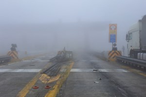 Καβάλα: Σοκαριστικό τροχαίο – ΙΧ σφήνωσε κάτω από νταλίκα, στη ΜΕΘ ο 22χρονος συνοδηγός - εικόνα 2