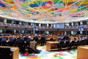 Σε αναζήτηση συμβιβαστικού πακέτου το Eurogroup της Τρίτης - εικόνα 2