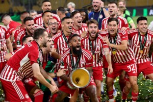 Ολυμπιακός: Τέλος εποχής για τον Κώστα Φορτούνη - Φεύγει από τον Πειραιά μετά από 10 χρόνια και πάει Σαουδική Αραβία