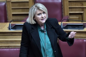 Ο Κασσελάκης ανακοίνωσε την υποψηφιότητά του για την προεδρία του ΣΥΡΙΖΑ: "Με λένε Στέφανο και έχω να σας πω κάτι" - εικόνα 2