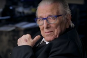 Σε εξέλιξη το λαϊκό προσκύνημα για τον Κώστα Βουτσά - εικόνα 16