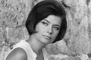 Το άγνωστο ατύχημα της Αλίκης Βουγιουκλάκη - "Έπεσε σε βαθύ λήθαργο με έντονη δυσφορία..." - εικόνα 2