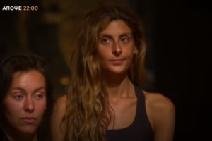 Survivor: Η τελευταία παίκτρια που "εισβάλλει" στο παιχνίδι – Το πάρτι μετά την αποχώρηση της Ανθής