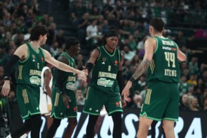 Πληροφορίες για συμφωνία του Παναθηναϊκού με τον Ράφα Μπενίτεθ - Διαψεύδει η "πράσινη" ΠΑΕ