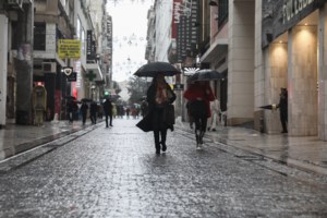 Πρόγνωση Τσατραφύλλια: Καταιγίδες με θυελλώδεις νοτιάδες και αφρικανική σκόνη - Πού θα χιονίσει - εικόνα 2