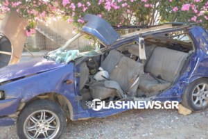 Σε "κλοιό" ανεμβολίαστων υγειονομικών ο Πλεύρης στα Χανιά: Το πανό για "τα φορεία που νόσησαν" [βίντεο]