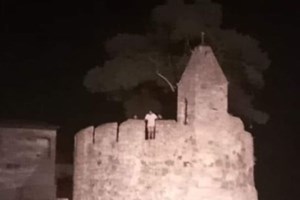 Ναύπακτος - Ο 17χρονος μιλάει για πρώτη φορά: Το έχω μετανιώσει - Η βουτιά στο κενό για ένα στοίχημα [βίντεο]