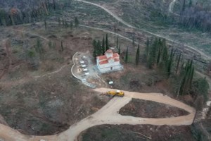 Οι ισορροπίες της κυβέρνησης για την κηδεία του τέως βασιλιά: Κεντρώα διαχείριση, αλλά και το βλέμμα στους "συμπαθούντες" - εικόνα 2