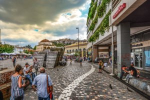 Ακριβότερη στην Ευρώπη η χονδρεμπορική τιμή του ρεύματος στην Ελλάδα - Γιατί δεν επηρεάζονται οι καταναλωτές