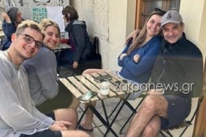 Επικοινωνία Μητσοτάκη με Ζελένσκι: Οι ευχές στον ουκρανικό λαό και η επιθυμία του να επισκεφθεί την Ουκρανία