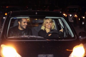 Με πυτζάμες σε σούπερ μάρκετ στη Ζυρίχη η Μαρία Ηλιάκη: Η αντίδραση του συντρόφου της [Βίντεο] - εικόνα 2