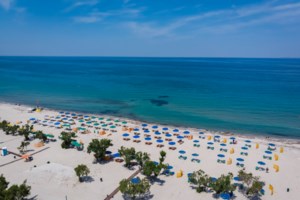 "Πλημμύρισε" τουρίστες το Ελευθέριος Βενιζέλος: 21.100 επιβάτες μόνο χθες με 55 διεθνείς πτήσεις