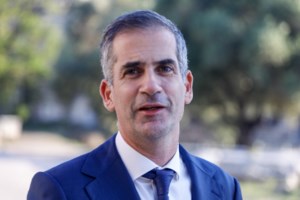 Τα αδέσποτα του δήμου της Αθήνας έχουν πλέον έναν σύμμαχo... [εικόνες]