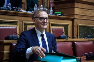 Δημοσιογραφική απρέπεια για τη μητέρα που έχασε την κόρη της στα Τέμπη: "Εύχομαι να μην είναι υποψήφια με κάποιο κόμμα η κυρία!"