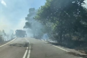 Φωτιά σε κτίριο στο κέντρο της Αθήνας: Διακοπή κυκλοφορίας στην Αγίου Κωνσταντίνου