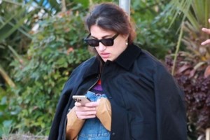 Παυλίνα Βουλγαράκη: Welcome party για την κόρη της που έρχεται με λουλούδια, μουσική και πολύ χρώμα [εικόνες] - εικόνα 3