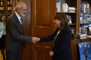 Μπογδάνος-Λατινοπούλου αλλάζουν όνομα στο κόμμα και κατεβαίνουν στις εκλογές - Τι θα κάνει ο Κασιδιάρης [βίντεο]