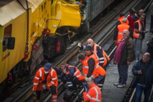 Καταγγελία εργαζομένων ΗΣΑΠ για το δυστύχημα: Η ίδια μηχανή είχε εκτροχιαστεί λόγω φρένων τον Αύγουστο
