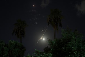 Επανέρχεται ο "εφιάλτης" για τη βενζίνη και το πετρέλαιο θέρμανσης– Πόσο θα πληρώσουμε τον πόλεμο στην Μέση Ανατολή - εικόνα 2