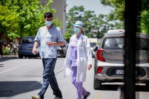 Κορονοϊός: Eνα αντιφλεγμονώδες και ένα αντικαρκινικό δοκιμάζονται ως πιθανή θεραπεία - εικόνα 2