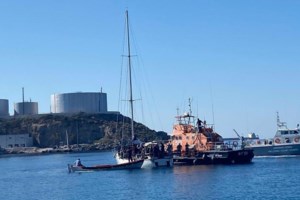 Φόβοι για ασύλληπτη τραγωδία στην Πύλο: Πληροφορίες για 100άδες μετανάστες που ήταν μέσα στο αμπάρι και τους παρέσυρε το ψαράδικο στον βυθό - εικόνα 8