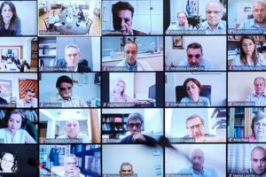 Ερευνα: Ηπιες έως μέτριες παρενέργειες από την ταυτόχρονη χορήγηση των εμβολίων γρίπης και κορονοϊού