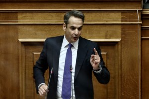 Καταψηφίστηκε η πρόταση μομφής κατά του Σταϊκούρα με 158 "όχι"