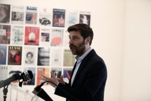 Η Δόμνα Μιχαηλίδου στηρίζει την Αχτσιόγλου μετά τη σεξιστική επίθεση: Έχω πιο χοντρά μπράτσα - Επηρεάζει κανέναν;