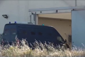 Χρήστος Παππάς: Τα περίεργα σημειώματα στο σπίτι όπου κρυβόταν - "Σ'αγαπάω, αδέκαστος"