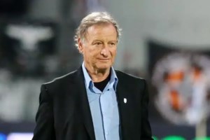 Σταύρος Σαράφης: Τελευταίο αντίο στον "Καίσαρα" του ΠΑΟΚ - Ράγισαν καρδιές στην κηδεία [εικόνες]