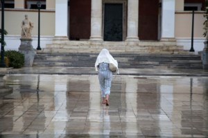 Καιρός: Συνεχίζονται οι καλοκαιρινές θερμοκρασίες και σήμερα Κυριακή - Πού θα βρέξει - εικόνα 2