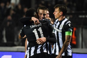 Μαίνεται ο "πόλεμος" ΠΑΟΚ-ΑΕΚ: "Ο Αλμέιδα θα μπορούσε να είχε συλληφθεί με ένα κλικ των δακτύλων μου" είπε ο Ιβάν Σαββίδης