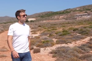 Αποστολάκης για το βίντεο με Κασσελάκη στη Μακρόνησο: Έγινε καταδρομική επιχείρηση με φουσκωτό 10-11 μέτρων