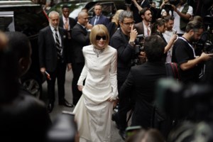 Η πλουσιότερη γυναίκα της Αυστραλίας ζητά να αποσυρθεί ένα πορτρέτο της που δεν την κολακεύει - Αλλά δεν μπορεί... - εικόνα 4