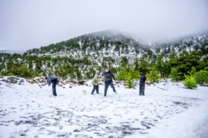 Καιρός: Χιόνια και τσουχτερό κρύο φέρνει ο βαλκανικός χιονιάς – Εως 10 βαθμούς Κελσίου πέφτει η θερμοκρασία