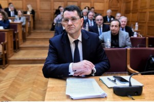 Τέμπη: Εγκαταλείπουν τον Κώστα Καραμανλή και "οι δικοί του": Του ζητούν να παραιτηθεί και να πάει στο δικαστήριο - εικόνα 2