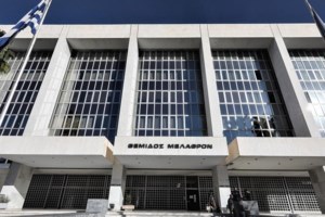 Κορονοϊός: Συναγερμός στην Αττική με 750 νέα κρούσματα, "βράζει" το κέντρο της Αθήνας - Ξεφεύγει και η Θεσσαλονίκη - εικόνα 2