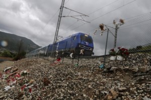 Τέμπη: Ο Βελόπουλος καταγγέλλει εγκληματική οργάνωση "για να βγουν λάδι" - Καταθέτει μήνυση στον Αρειο Πάγο