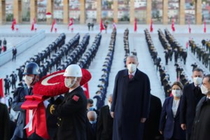 Επίθεση Ερντογάν σε Μητσοτάκη και απειλές για άνοιγμα συνόρων με φρασεολογία "Ολλανδής δημοσιογράφου"