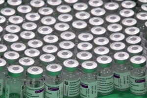 ΕΟΦ: Παραιτήθηκε μέλος της Επιτροπής μετά το περιστατικό με το εμβόλιο της AstraZeneca - εικόνα 3