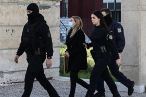 Δίκη Ρούλας Πισπιρίγκου: "Καταδικάστε με επειδή δεν φώναξα, όχι για ανθρωποκτονία"- Καταιγιστική η Πρόεδρος που ξέσπασε - εικόνα 5